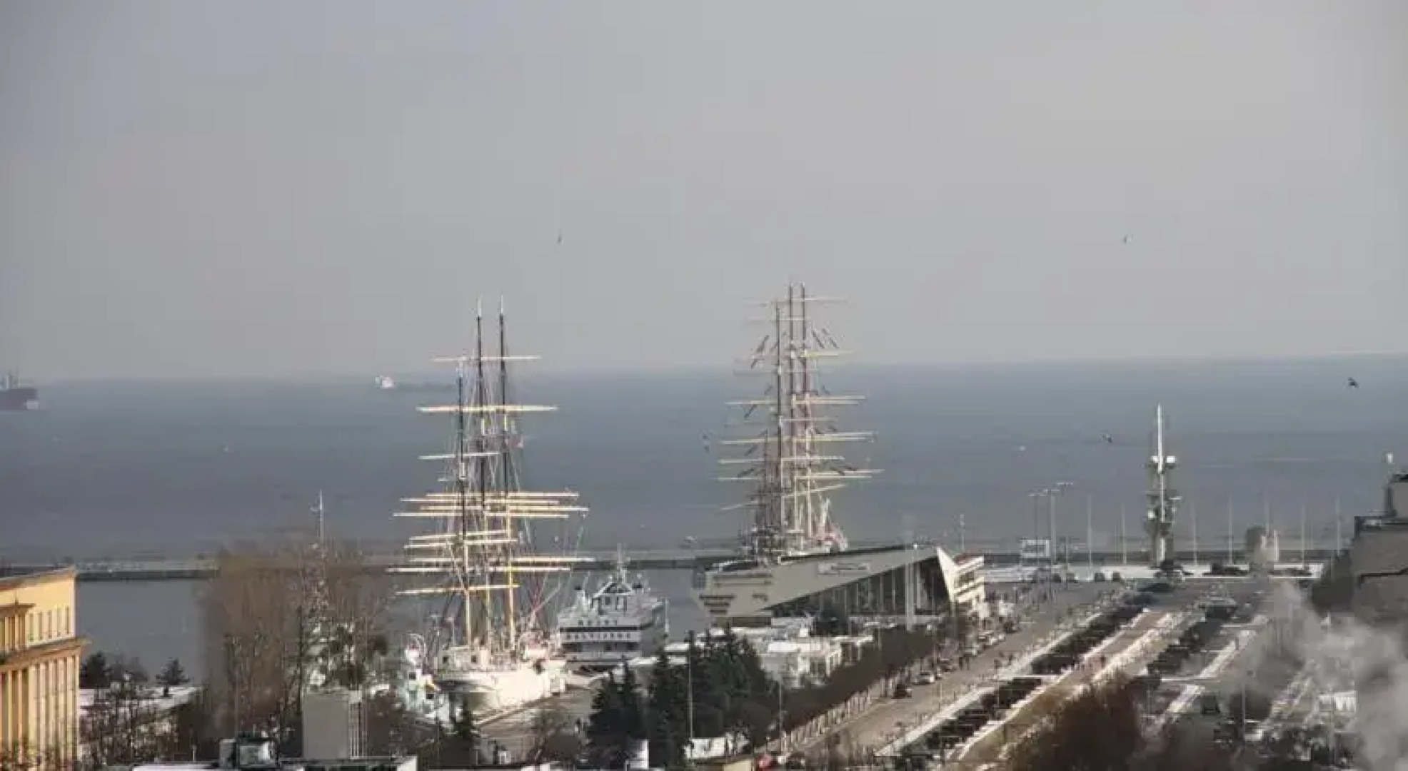 Sleepy3city with Sea View II