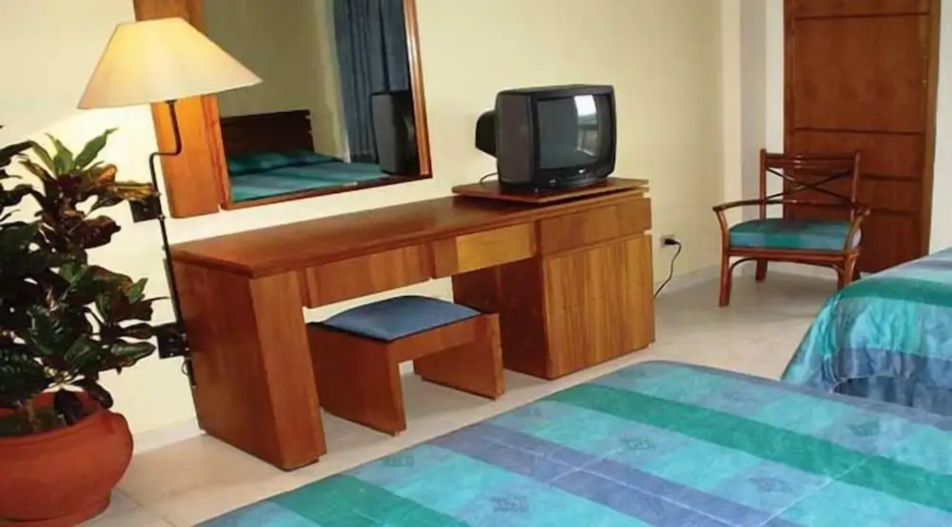 Nueva Toledo Suites & Hotel