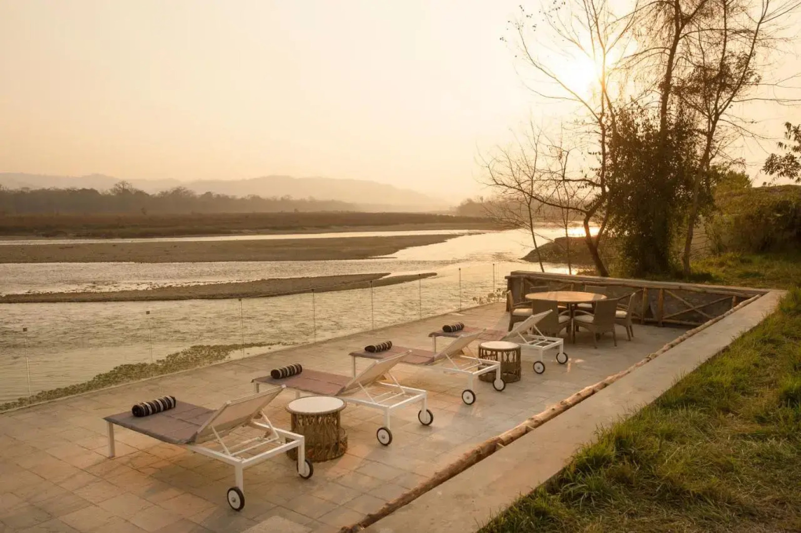 Meghauli Serai Chitwan National Park - A Taj Safari Lodge