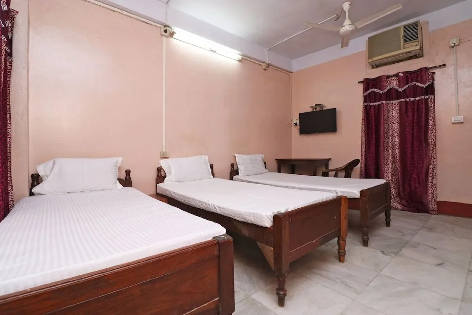 Spot On 41656 Hotel Maruti Spot