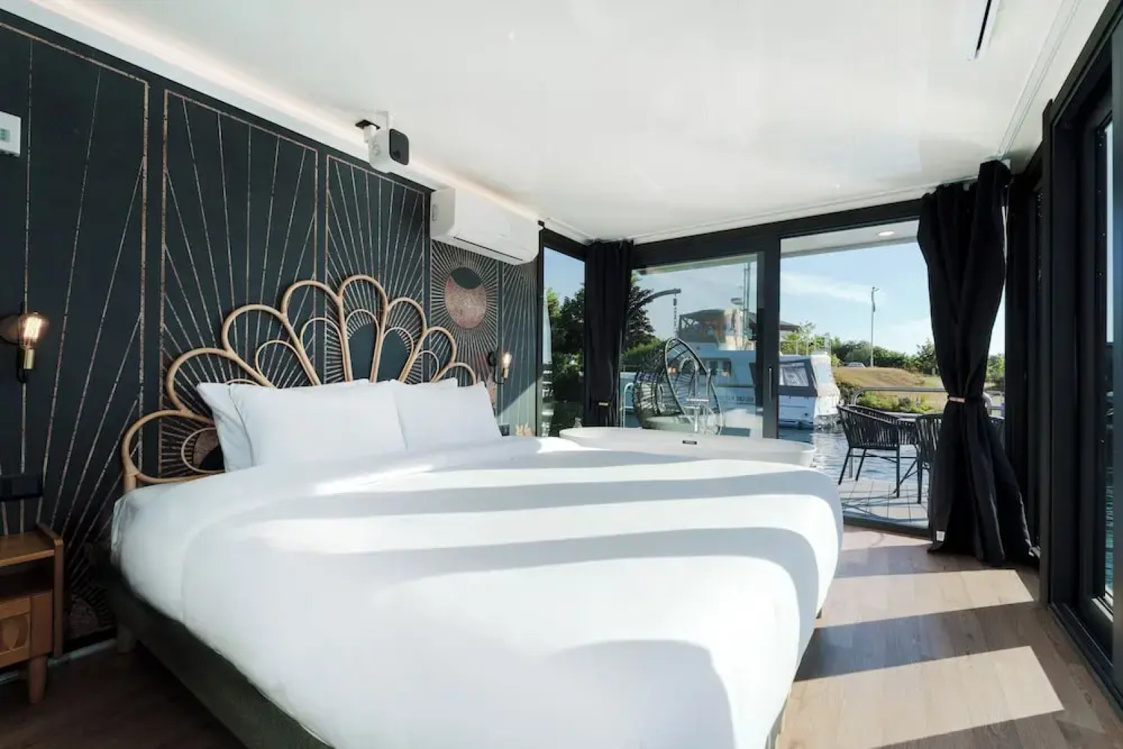 L'Escale Royale Port Ilon Seine Giverny