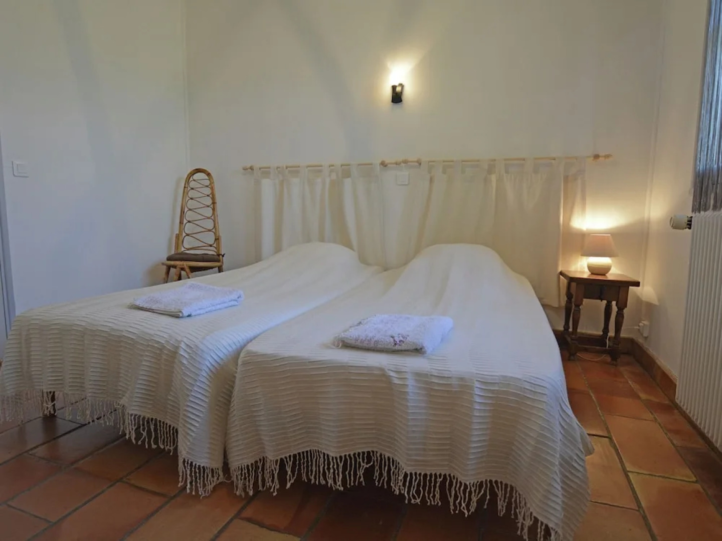 Cushy Villa in Vergèze With Fenced Garden, Terrace, Barbecue