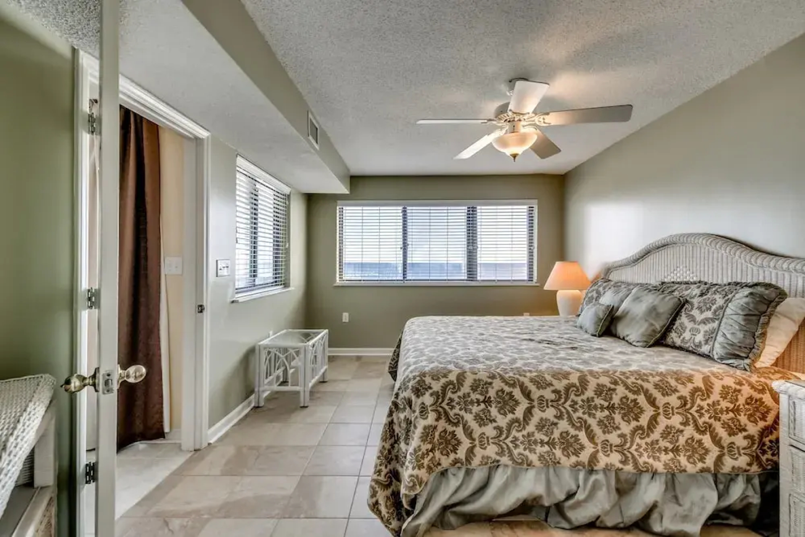 Ocean Bay Club by Condo-World