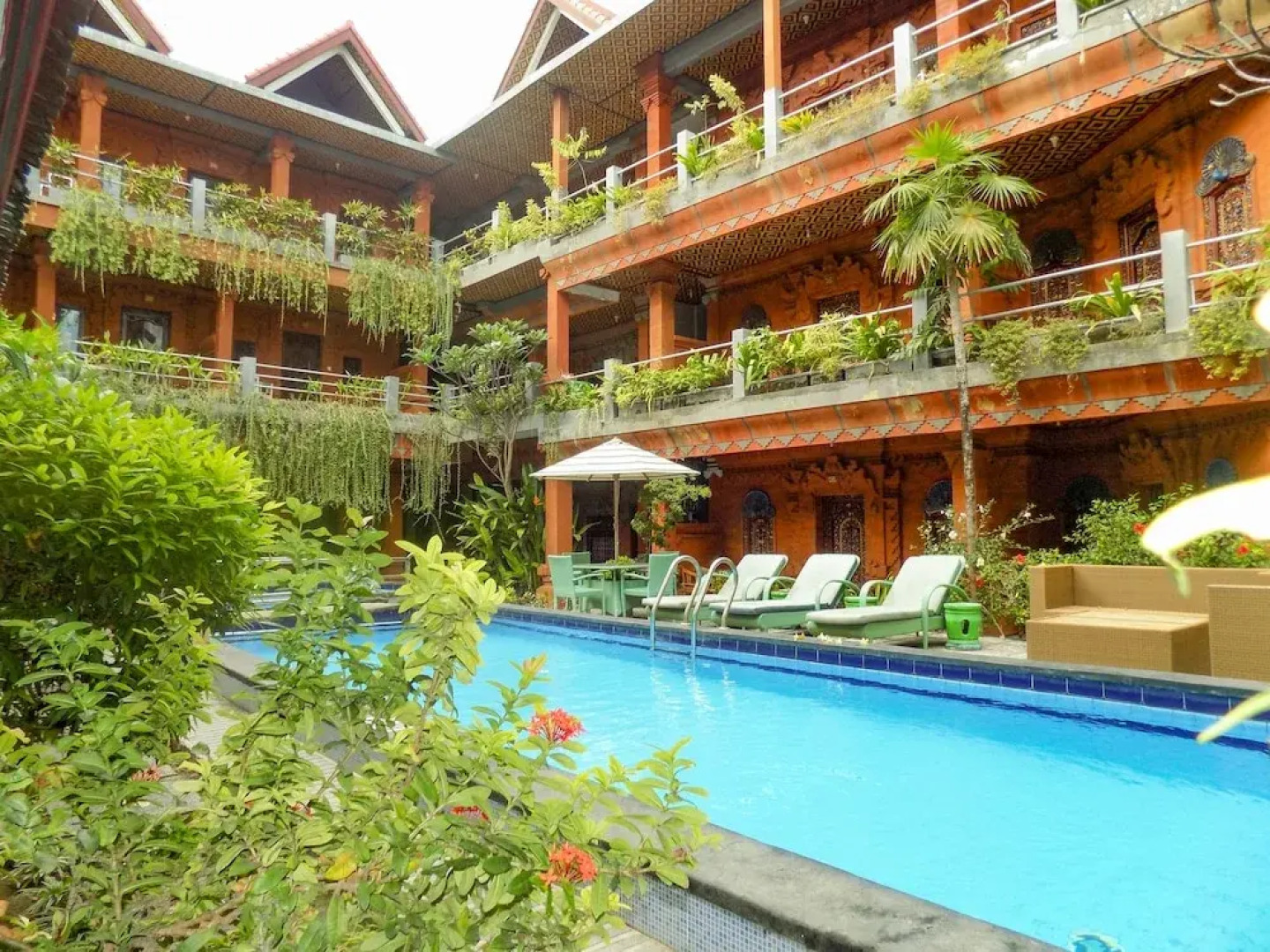 Hotel Lumbung Sari Legian