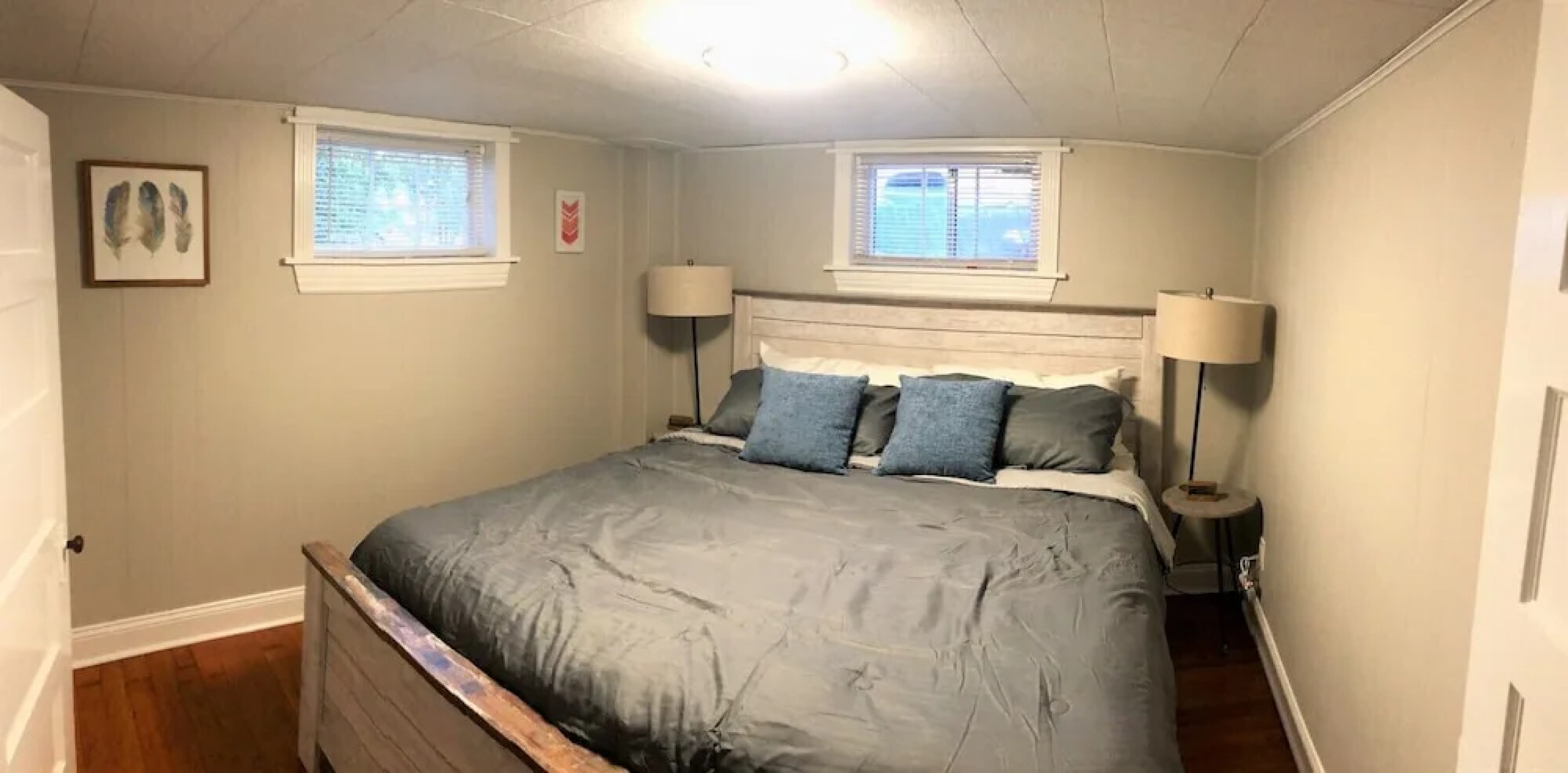 Charming Bungalow Next to UNC - Free Cruiser Bikes!