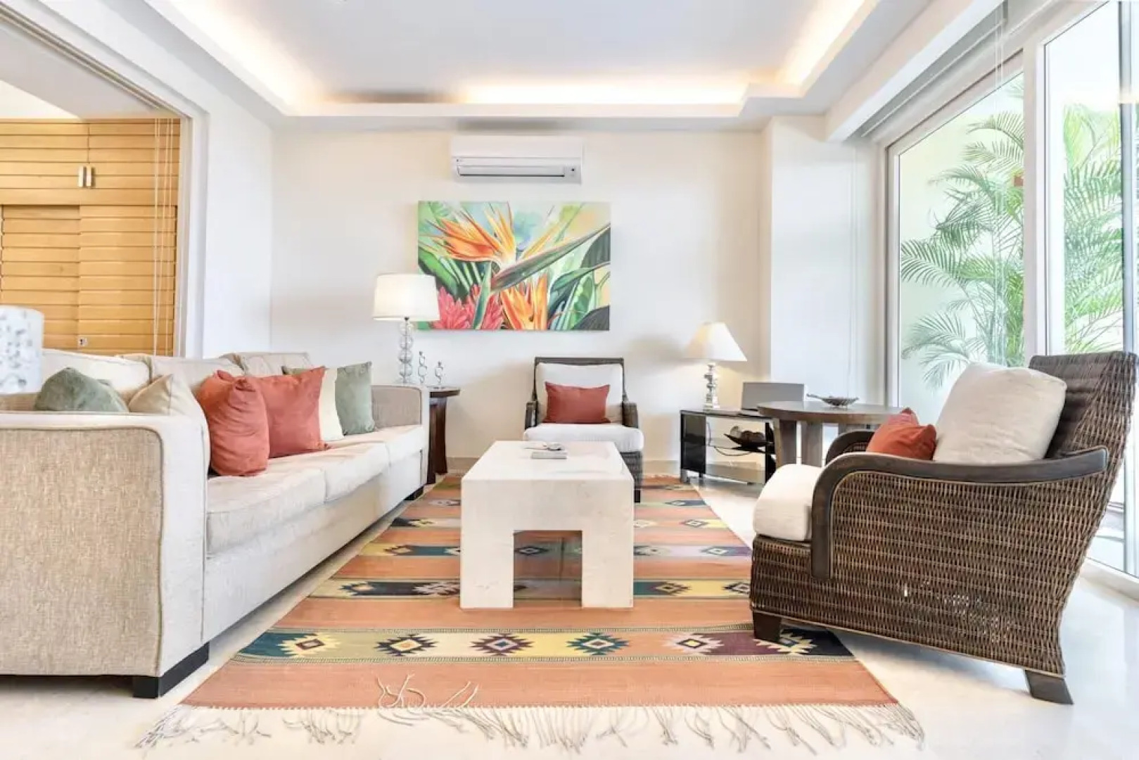 Luxury Private Resort 2-br 2-wr Condo w Breath Taking Lake Views