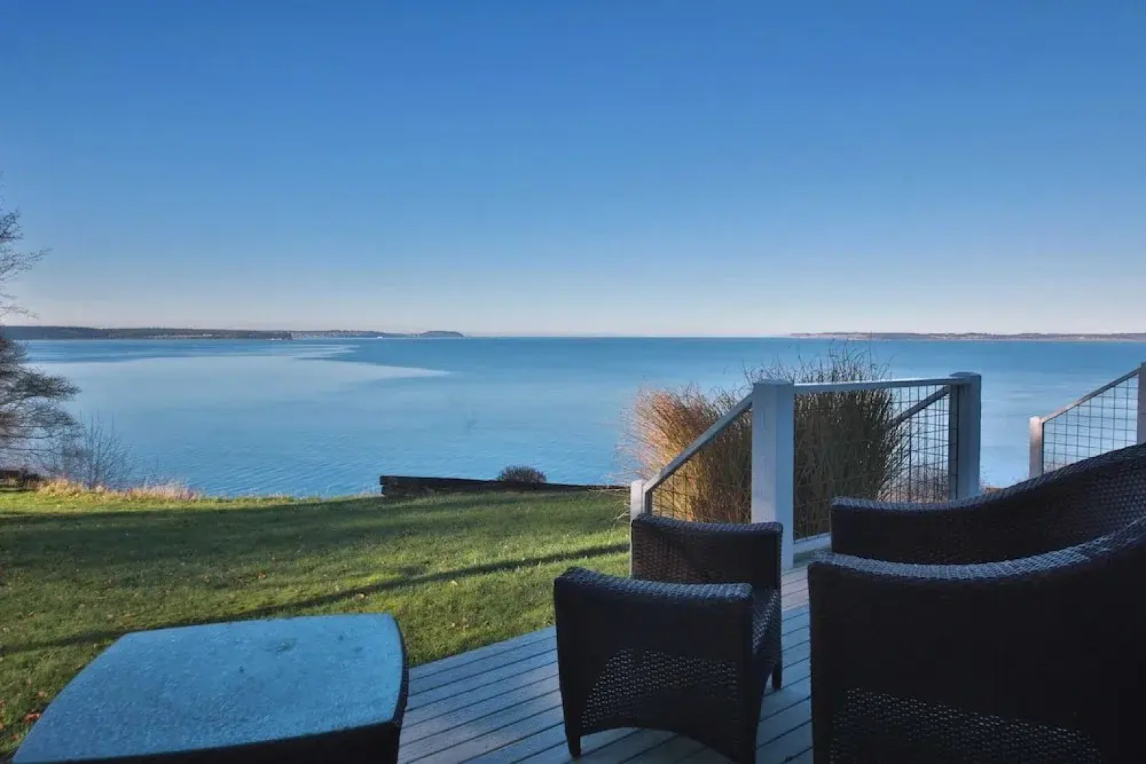 Marine View Bluff by Avantstay Waterfront Views