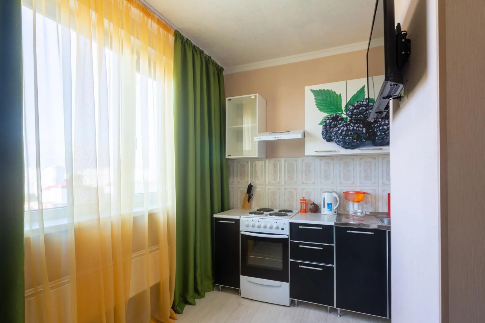 Пять звезд на Мира 60, корп.6