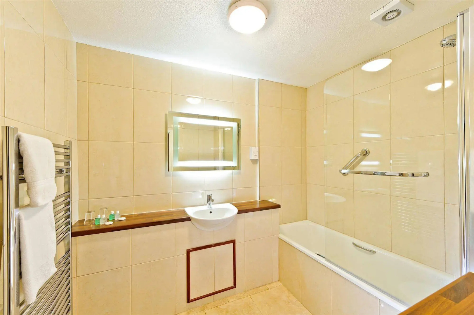 The White House Hotel