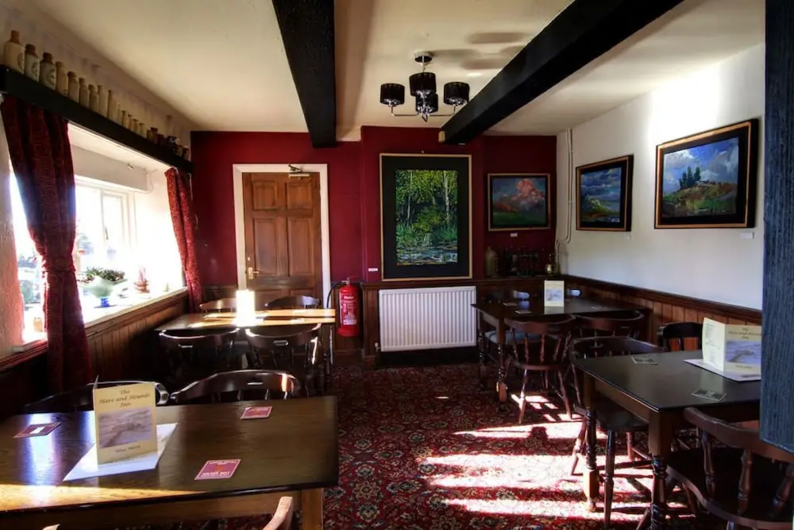 The Hare and Hounds Country Inn
