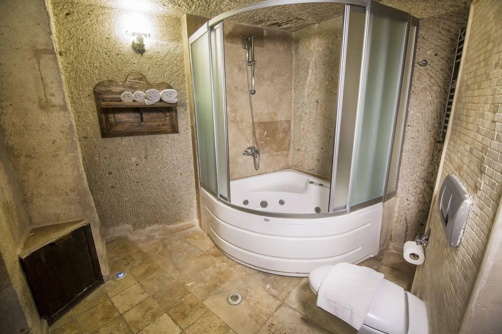 Roma Cave Suite Hotel