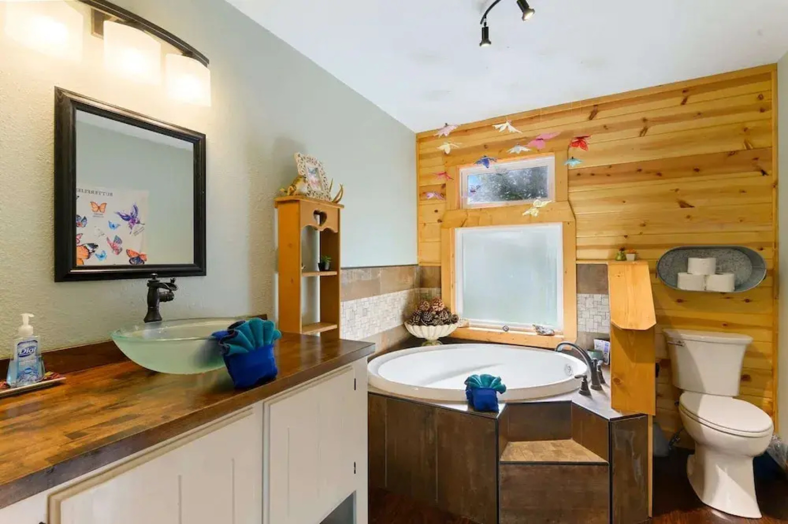 Family Friendly Cottage - Game Room+firepit+smores