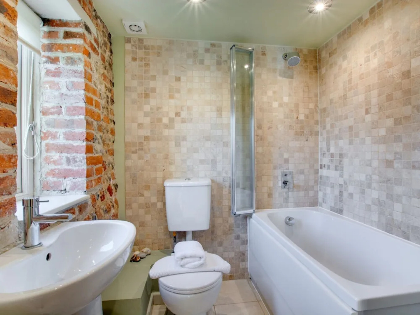 Traditional Holiday Home in Briston With Garden