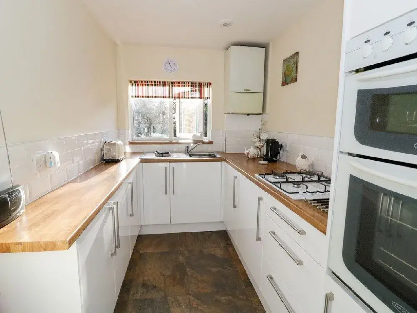 The Hideaway, Pershore