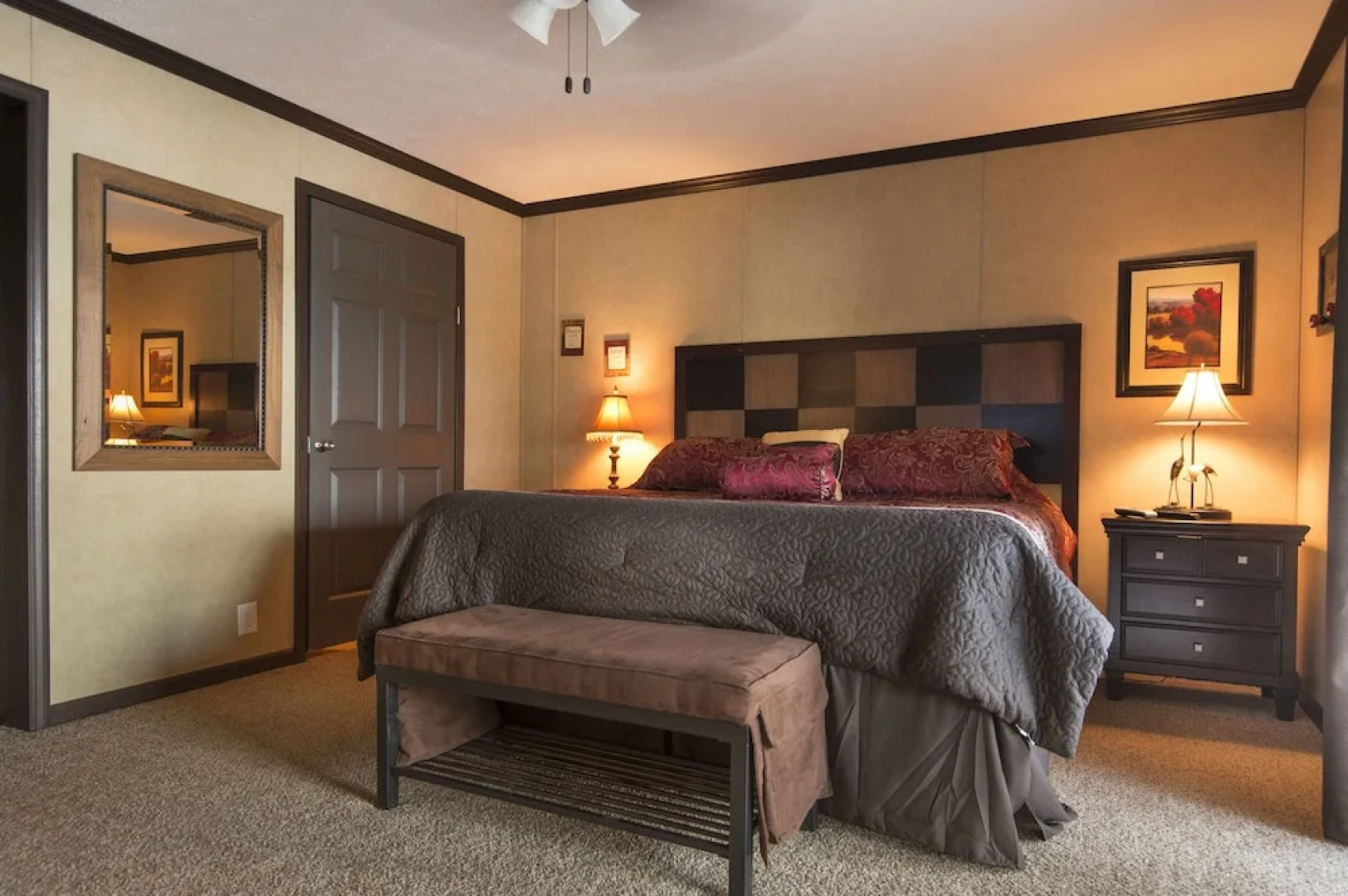 Self Creek Lodge and Marina