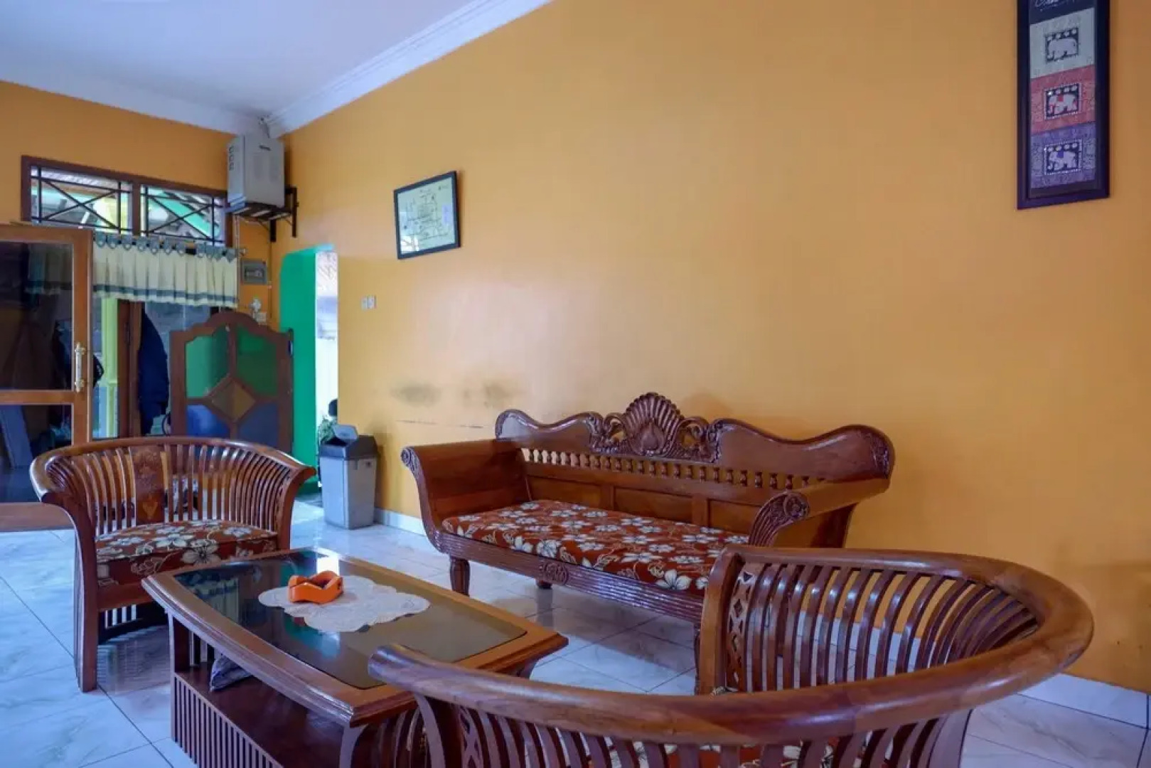 RedDoorz near Lokawisata Baturaden