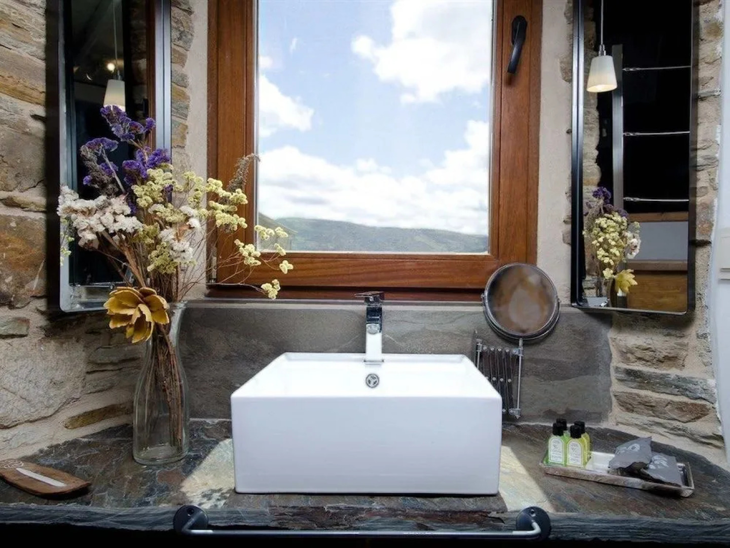 Complejo Rural Lar de Vies