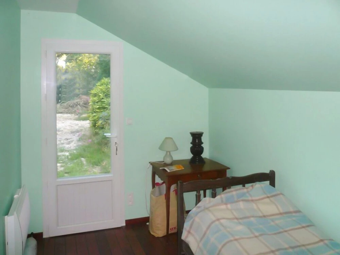 House With 2 Bedrooms in Lourdoueix Saint-pierre, With Wonderful Lake
