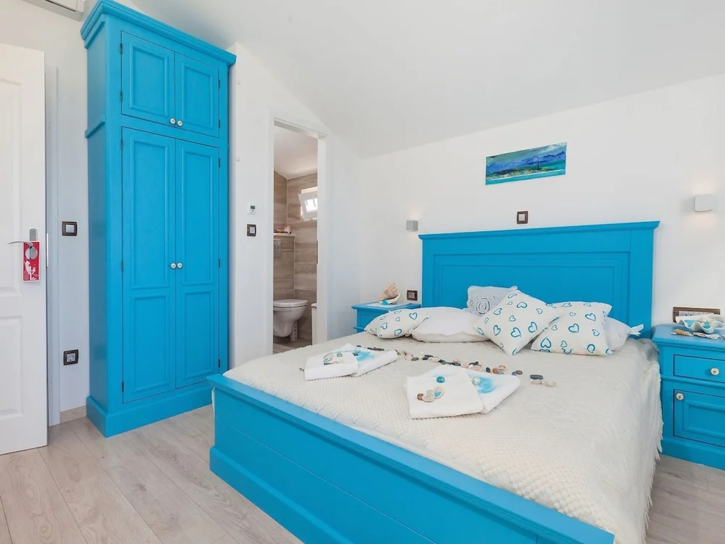 Lovely Villa With Fantastic Panoramic View, Private Swimming Pool, High Privacy