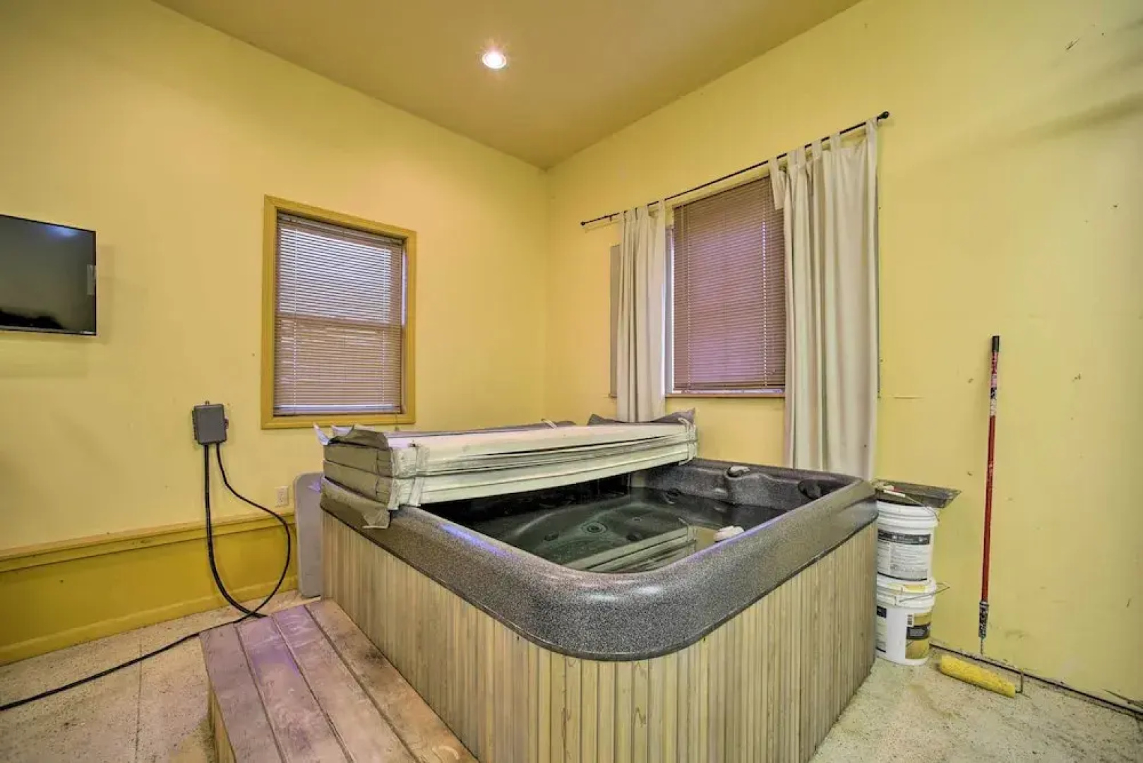 Charming New York Chalet w/ Hot Tub & Game Room!