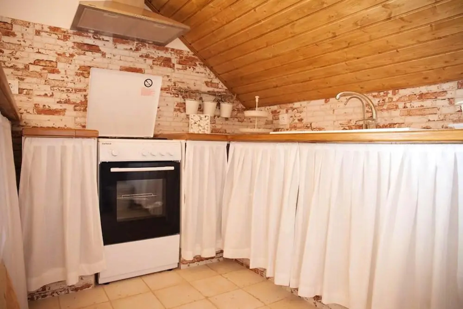 House With 2 Bedrooms in Córdoba, With Wonderful Mountain View, Shared Pool, Furnished Balcony