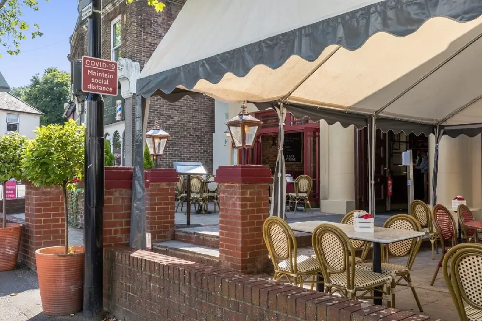 Hazelgrove Apartment | By Huluki Sussex Stays