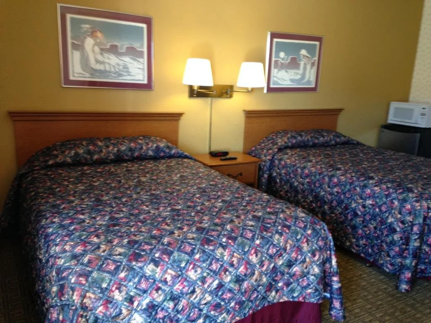 Grizzly Inn Motel