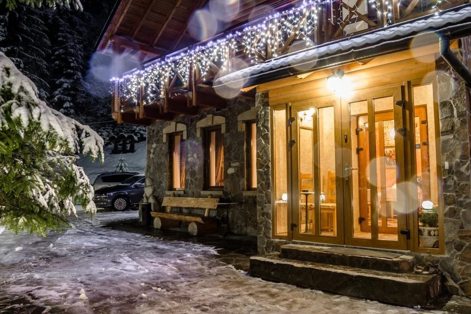 Holel "Karpatska Villa"