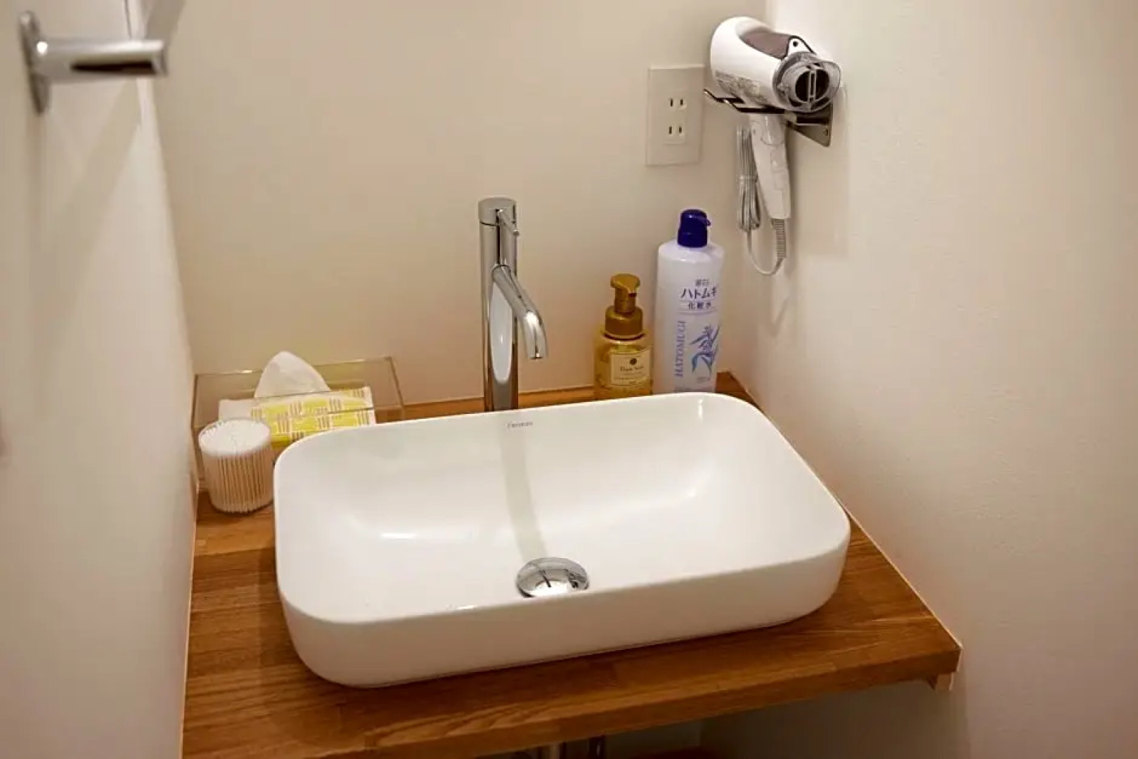 "Sasayama Jyokamachi Guest House KURIYA Semi Double Bunk Bed Cabin for 2-4 Pax - Vacation STAY 91845 "