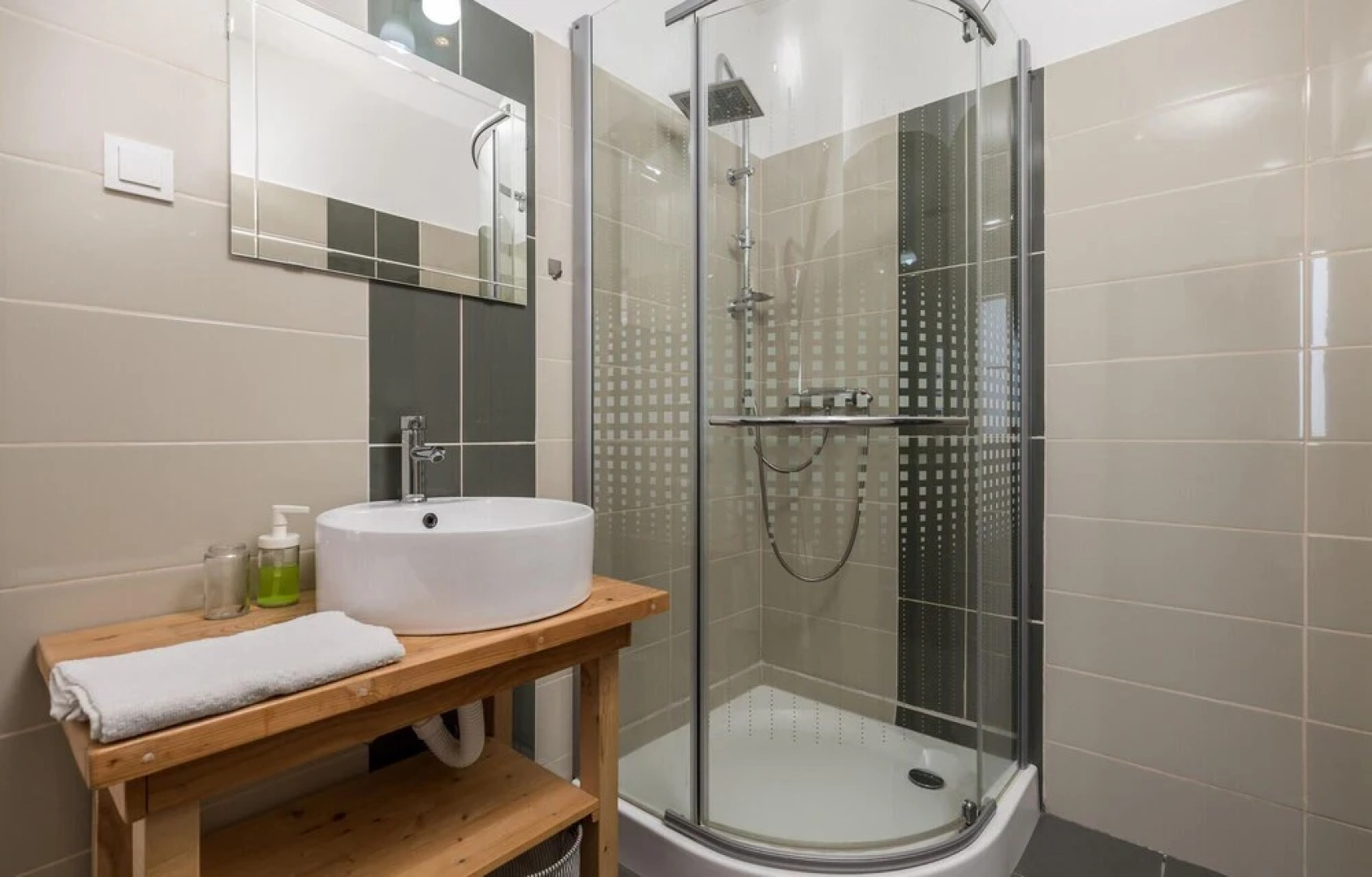 Nice Home in Lukovo with Hot Tub, WiFi & 4 Bedrooms