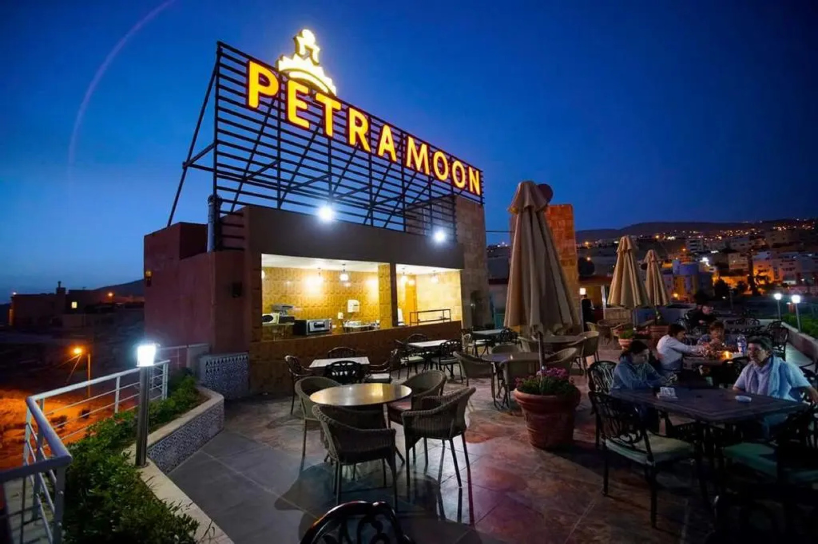 Petra Moon Hotel