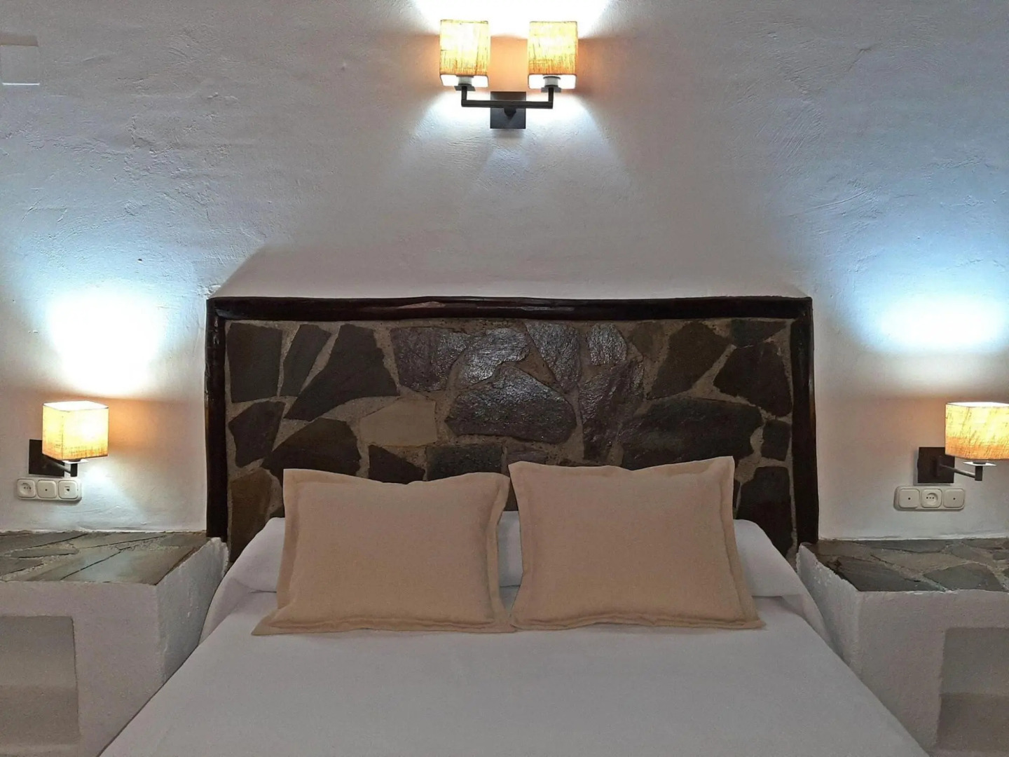 Tasteful apartment in Granada with shared pool