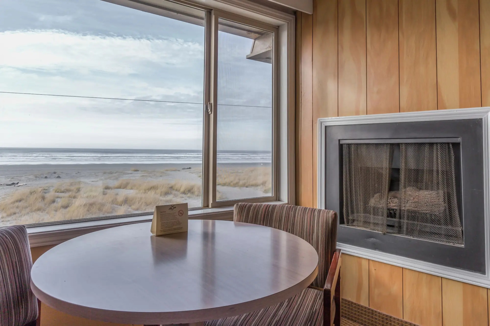 Ebb Tide Oceanfront Inn