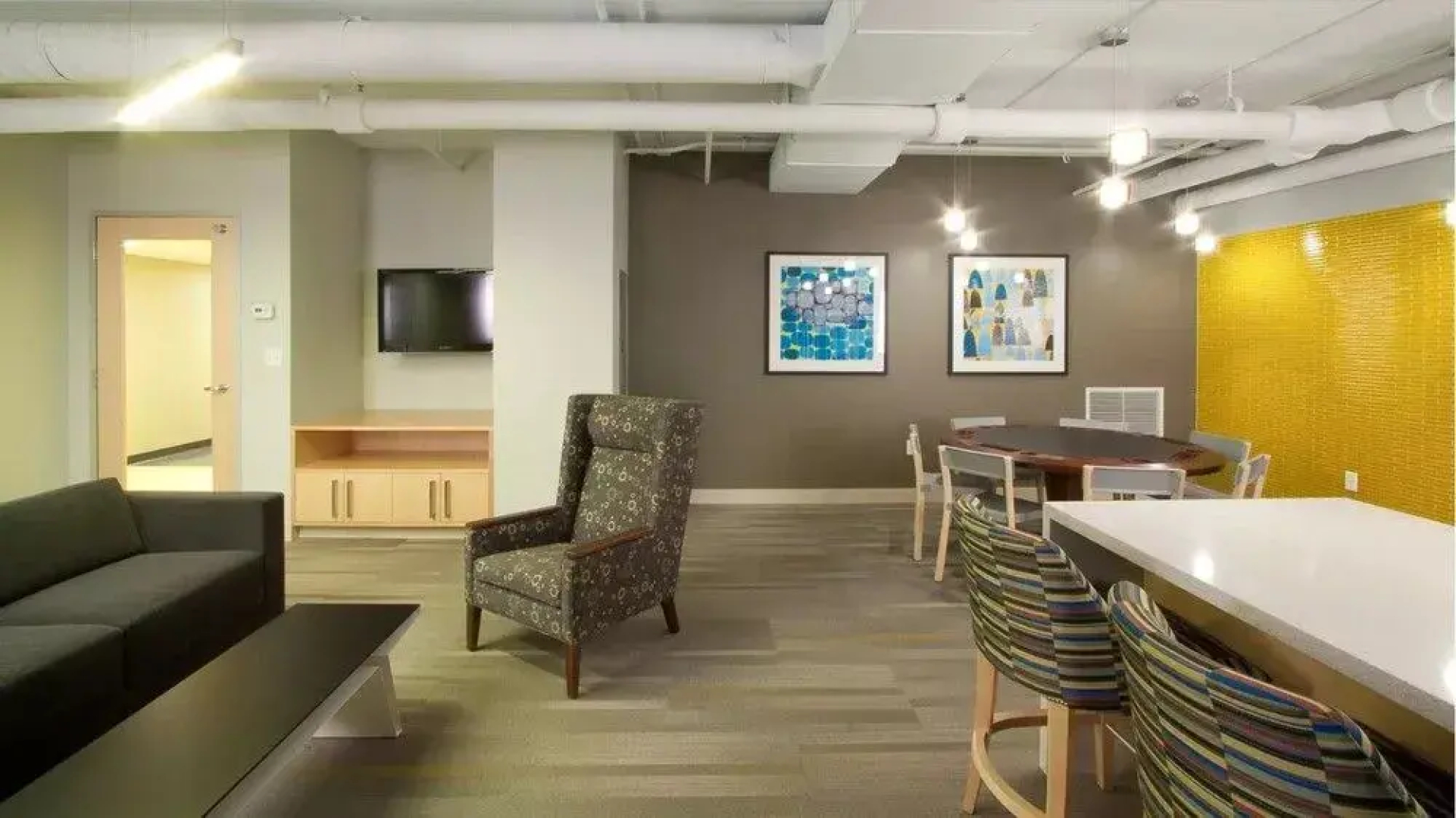 Global Luxury Suites at Longwood