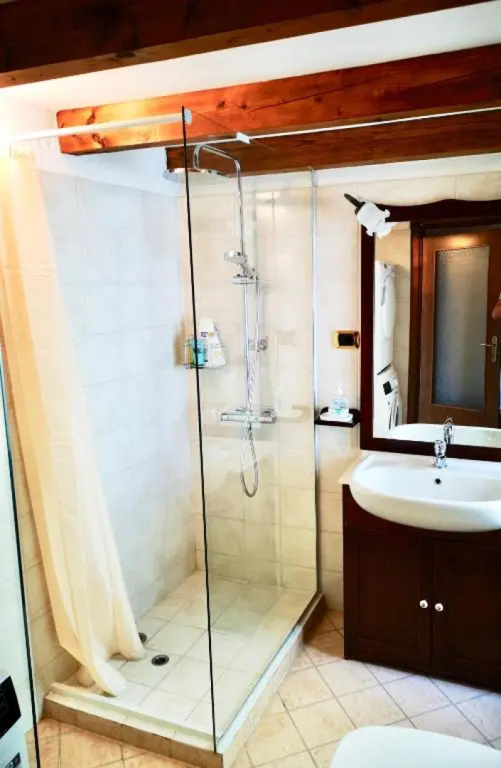 Unique house directly on Lake Como