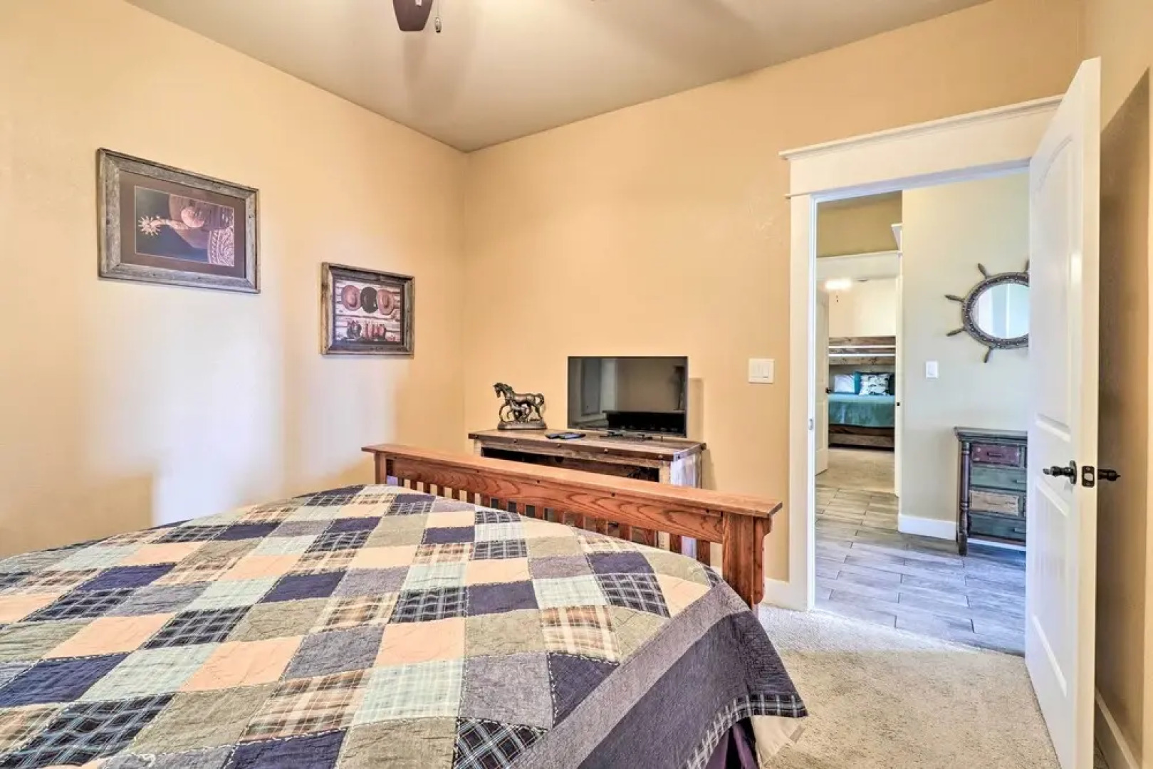 Lake Travis Condo W/ Resort Amenity Access!