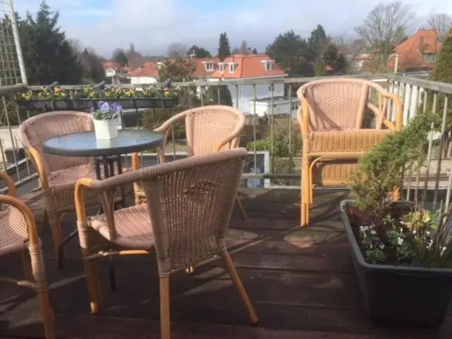 Gezellige zolder in Wassenaar met dakterras