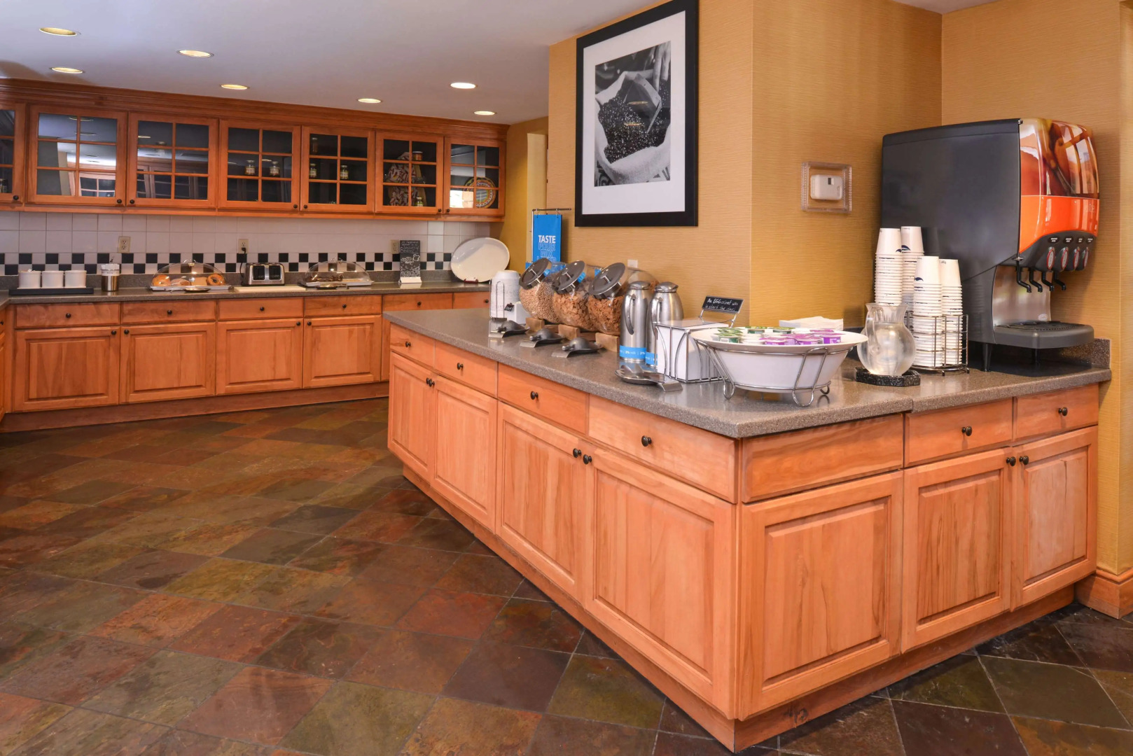 Hampton Inn & Suites Pueblo-Southgate