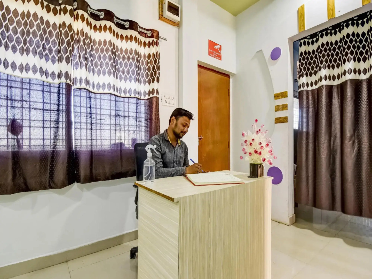 The Highway Inn by OYO Rooms