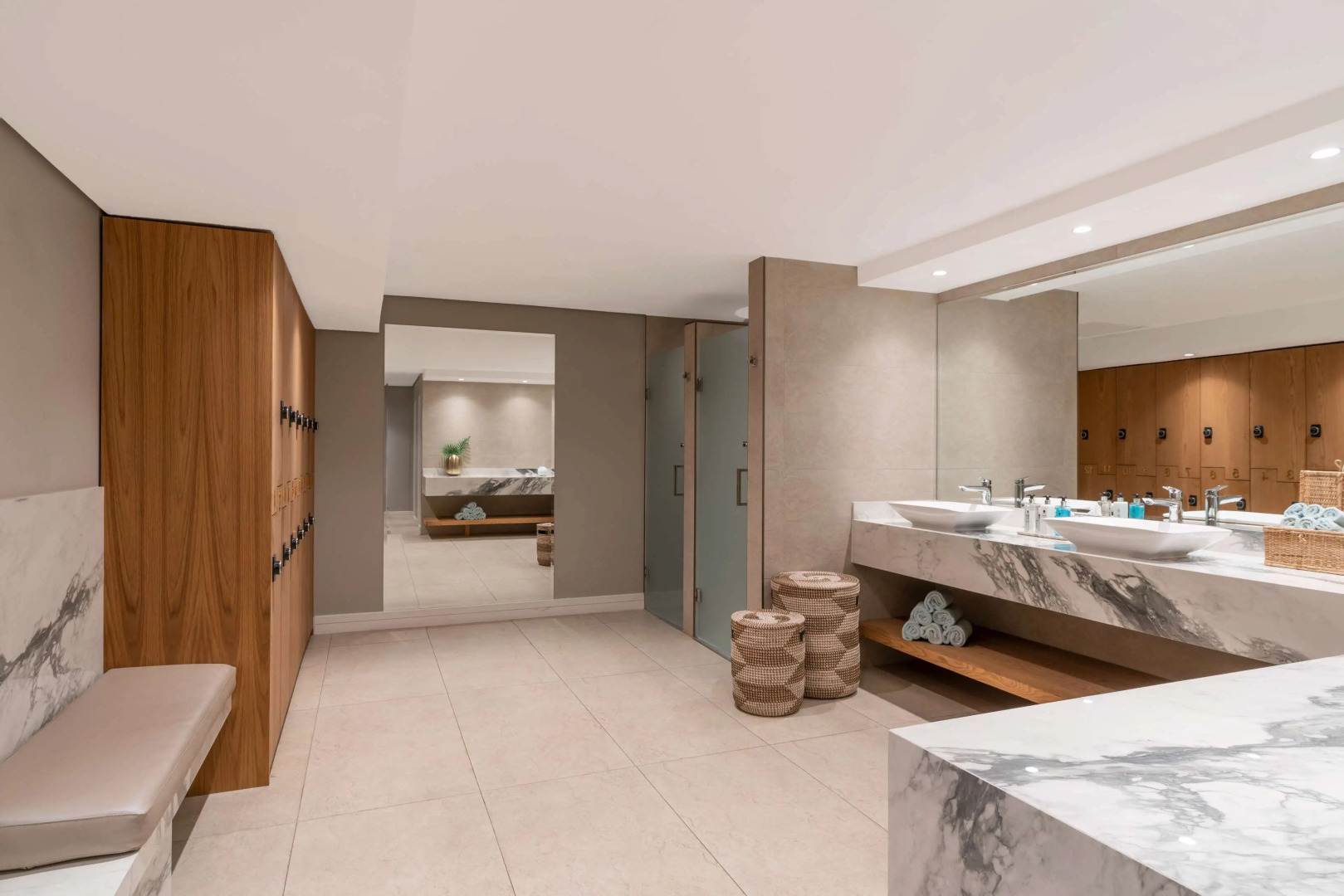 Radisson Hotel and Convention Centre OR Tambo Airport