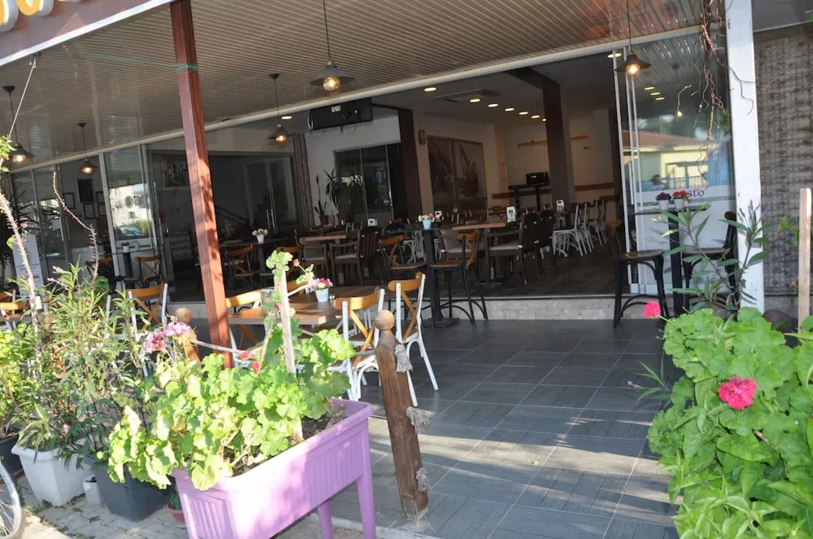 Neoss Boutique Hotel