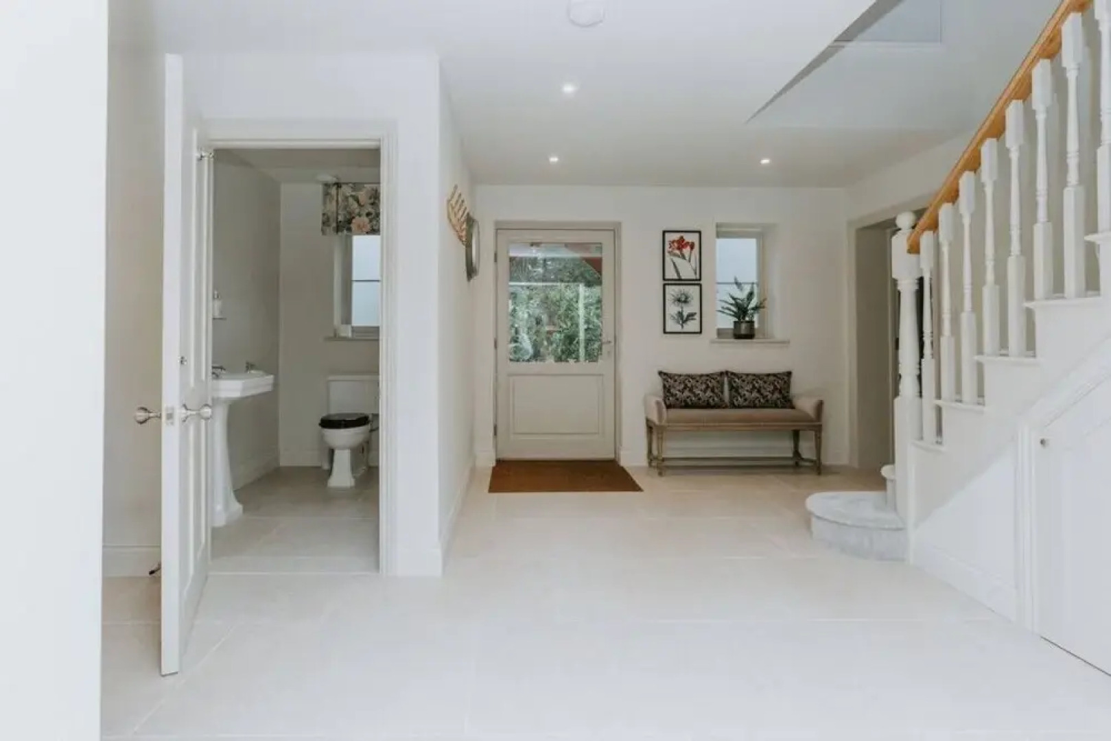 Hayward House Hot Tub Large Garden - From 1100 Per Night