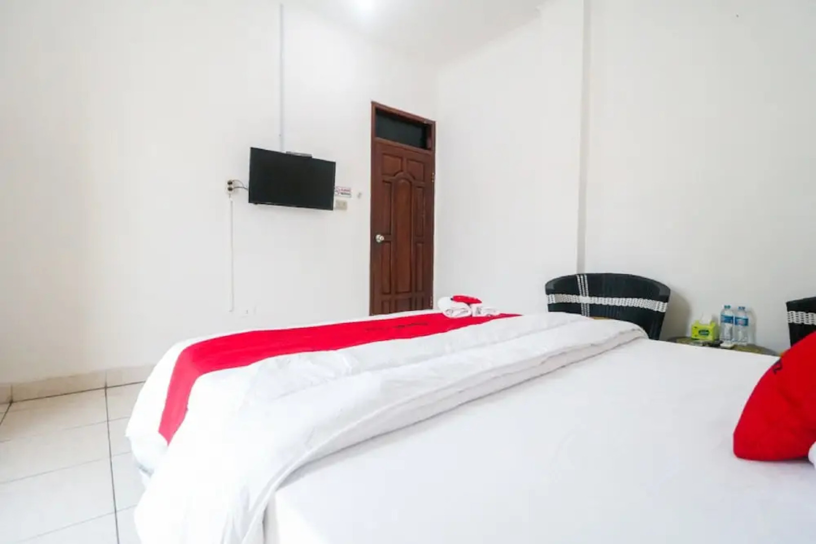 RedDoorz @ Jalan Diponegoro Lampung