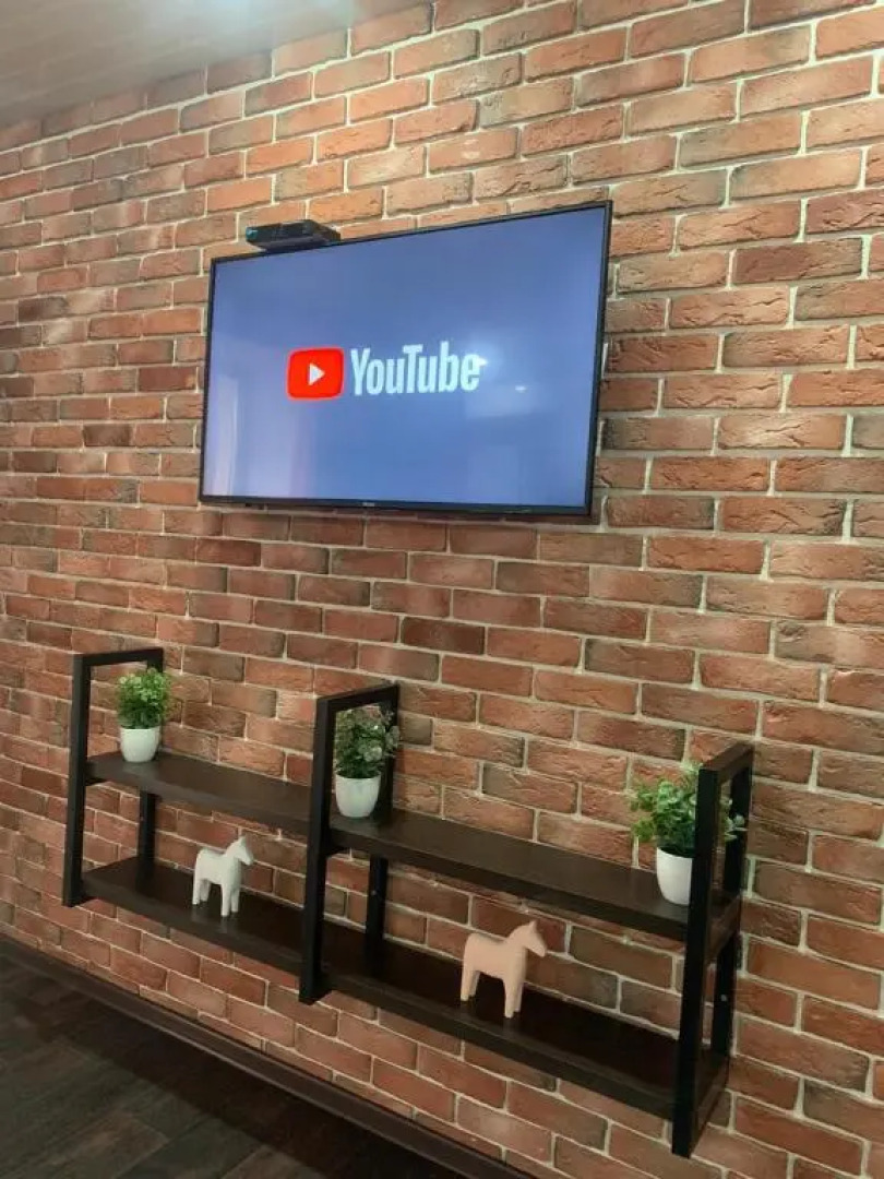 Ujutnaja i prostornaja kvartira v 50 metrah ot gorodskogo parka