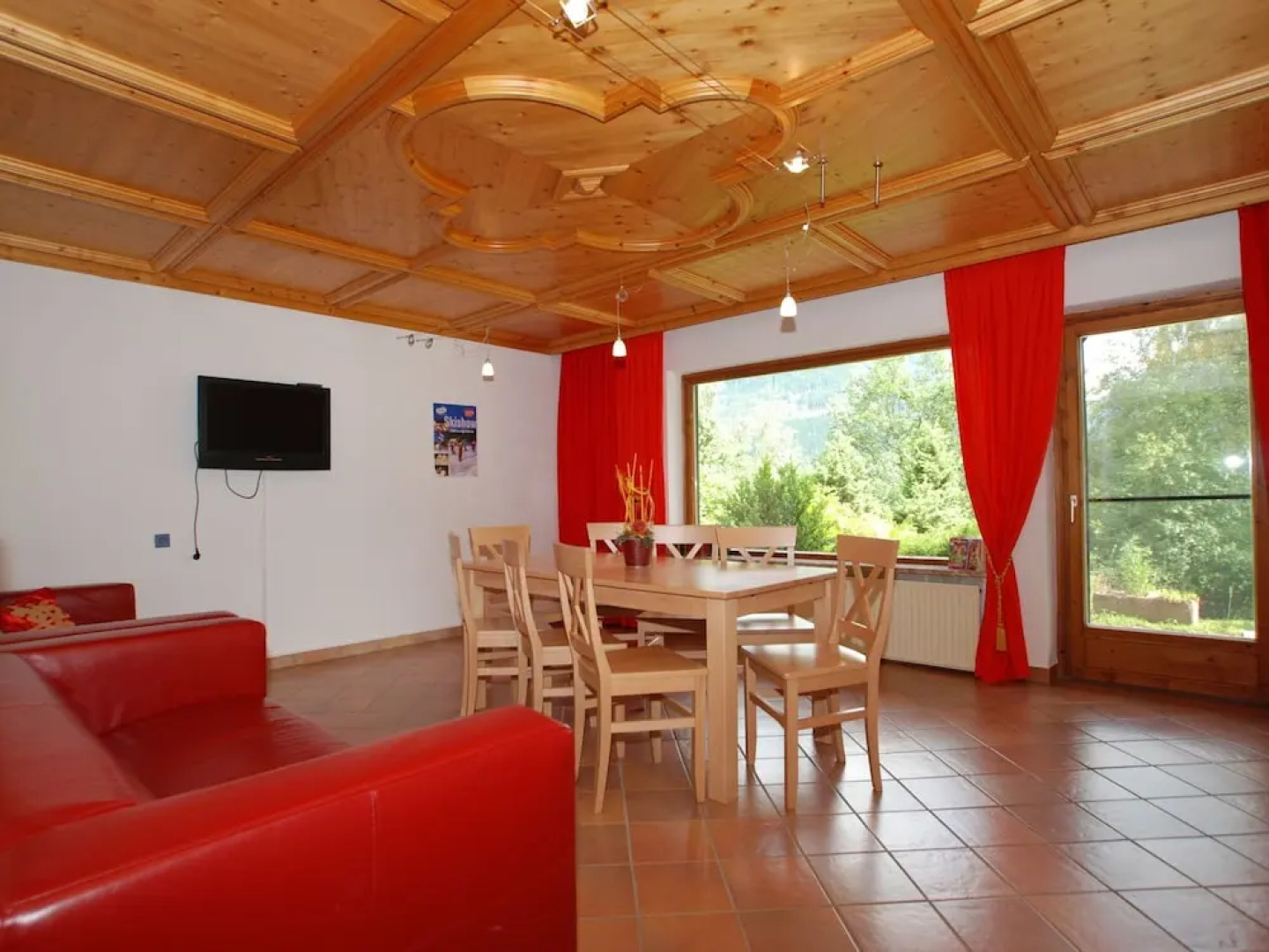 Scenic Apartment in Neukirchen am Großvenediger near Ski Area