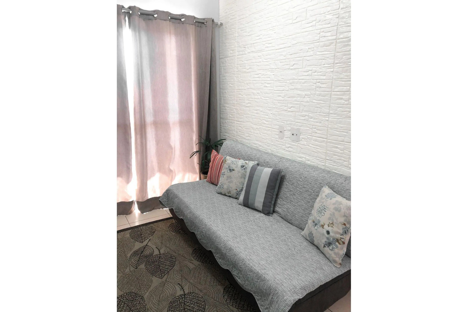 Apto na Ocian, com Vista para o Mar, Piscina, 2 Quartos, Ar Condicionado