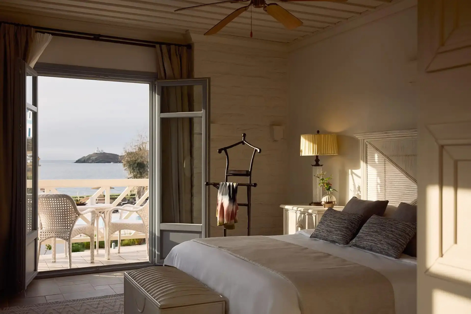 Porto Kea Suites