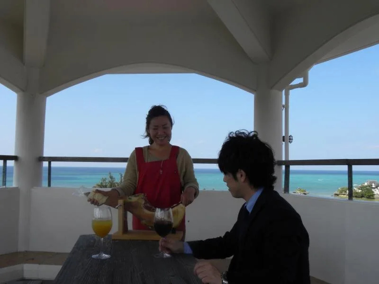 OOZI Resort Condo Hotel & Cafe