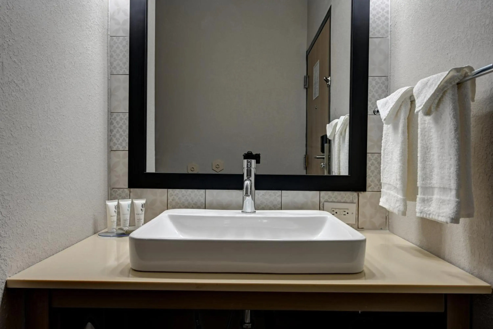 Kings Inn Hotel & Conference Center