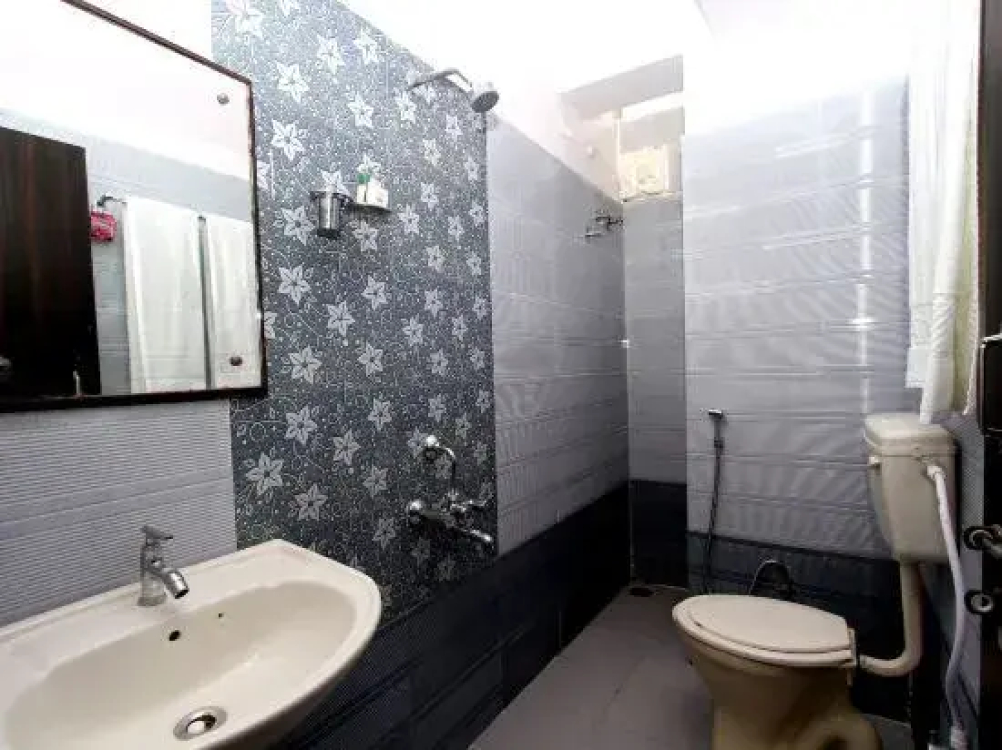 Sai Comforts by OYO Rooms